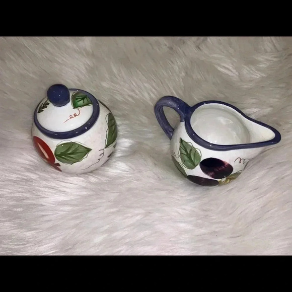 Oneida vintage cream & sugar fruit set - Picture 2 of 3